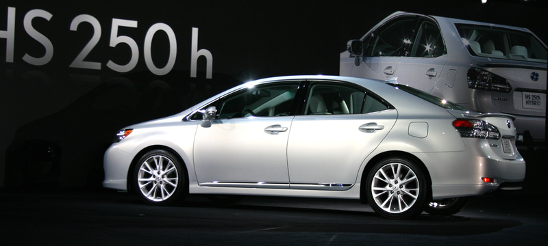 Illustration for article titled Lexus HS 250h: A Prius For The Country Club